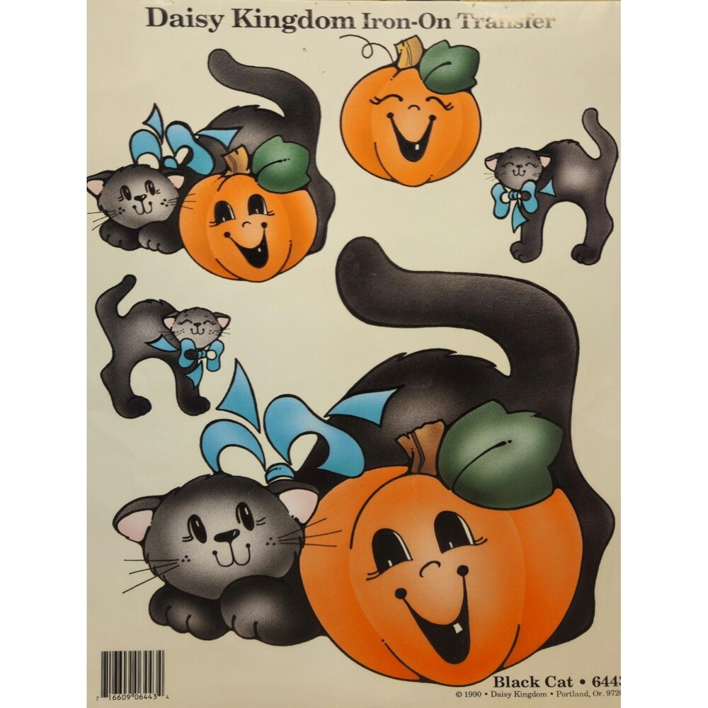 Vintage 1990 Daisy Kingdom Iron-On Transfer Black Cat 6443